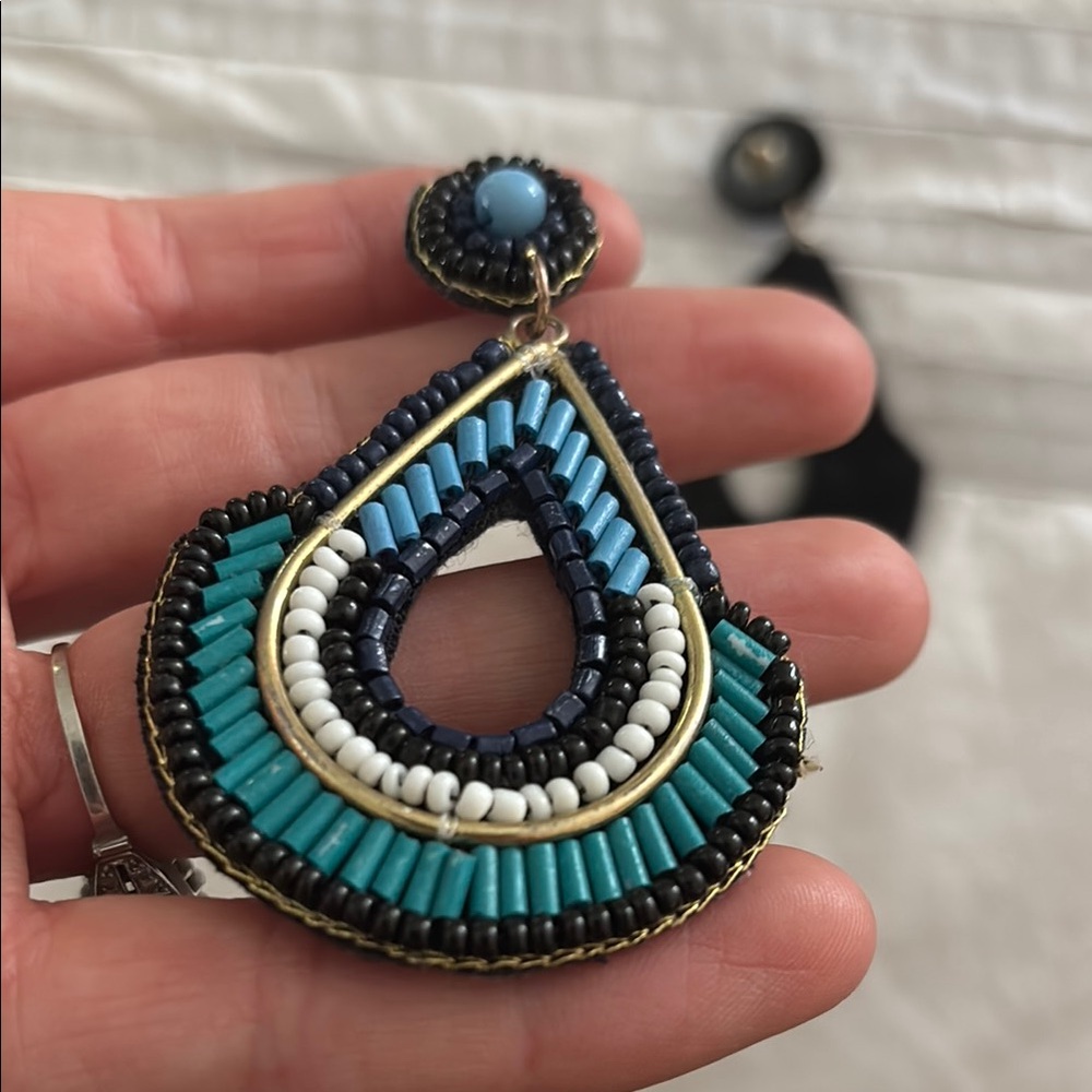 Elegant Beaded Teardrop Earrings - Picture 3 of 4